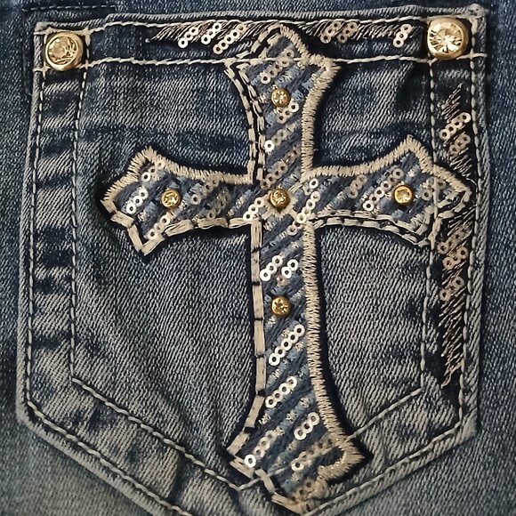 Stella In Dreams Jeans 5 27 Mid Rise Boot Cut Embellished Blue Denim Stretch - Picture 7 of 11